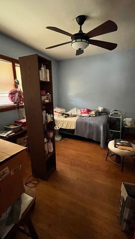 1127 W 123rd Street, Calumet Park, IL 60827