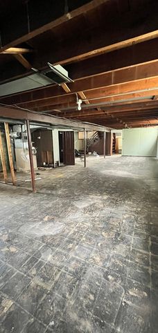 1127 W 123rd Street, Calumet Park, IL 60827