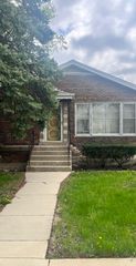 1127 W 123rd Street, Calumet Park, IL 60827
