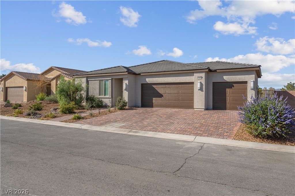5357 Eleganza Avenue, Pahrump, NV 89061