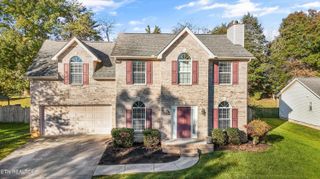 6949 Yellow Oak Lane, Knoxville, TN 37931