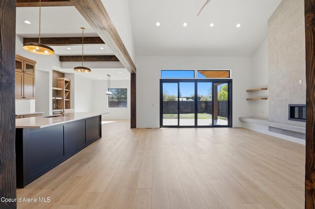 11006 N Armonia WAY, Hayden, ID 83835
