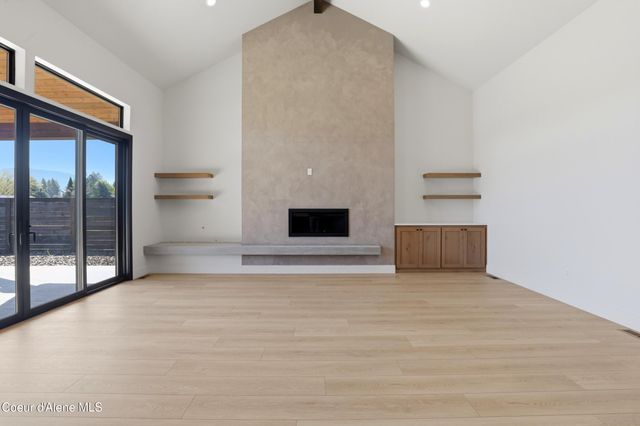11006 N Armonia WAY, Hayden, ID 83835