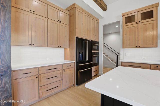 11006 N Armonia WAY, Hayden, ID 83835