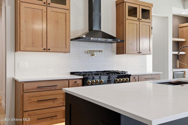 11006 N Armonia WAY, Hayden, ID 83835