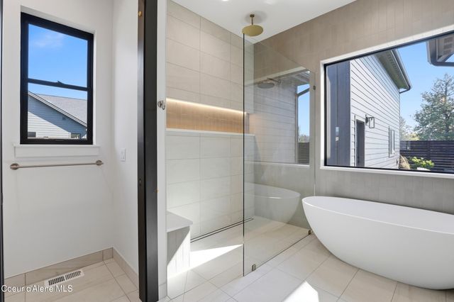 11006 N Armonia WAY, Hayden, ID 83835