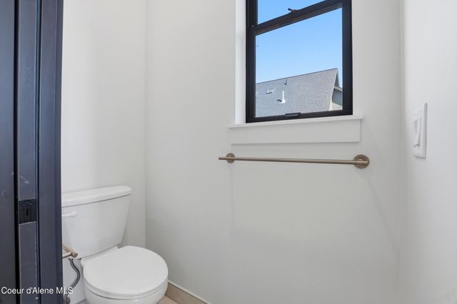 11006 N Armonia WAY, Hayden, ID 83835