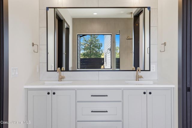 11006 N Armonia WAY, Hayden, ID 83835