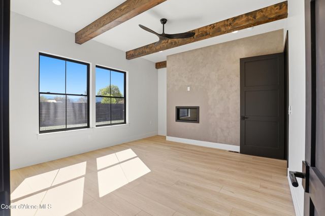 11006 N Armonia WAY, Hayden, ID 83835