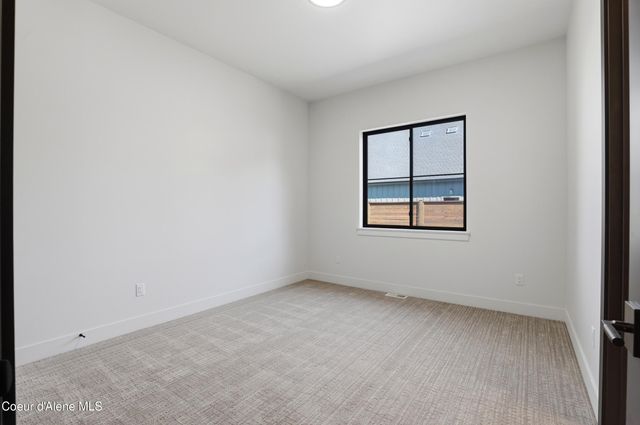11006 N Armonia WAY, Hayden, ID 83835