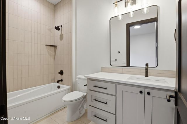 11006 N Armonia WAY, Hayden, ID 83835