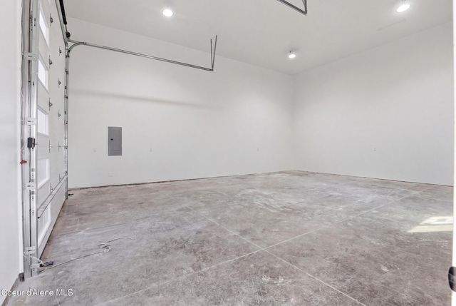 11006 N Armonia WAY, Hayden, ID 83835