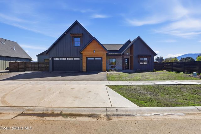 11006 N Armonia WAY, Hayden, ID 83835