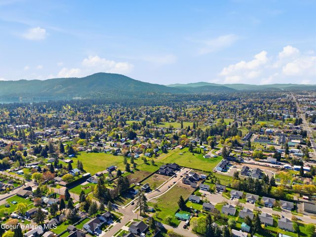 11006 N Armonia WAY, Hayden, ID 83835