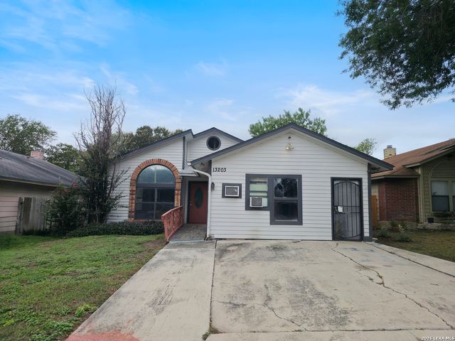 13203 Larkplace Dr, San Antonio, TX 78233