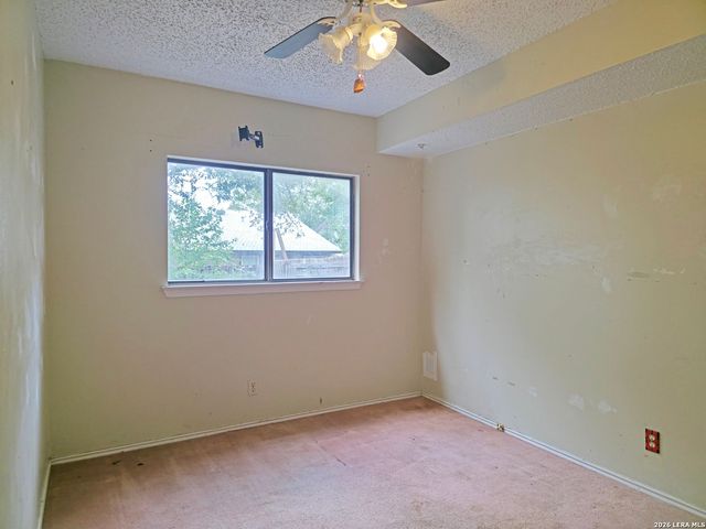 13203 Larkplace Dr, San Antonio, TX 78233
