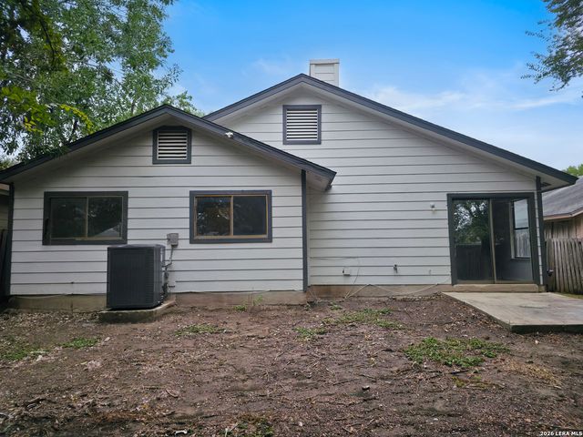 13203 Larkplace Dr, San Antonio, TX 78233
