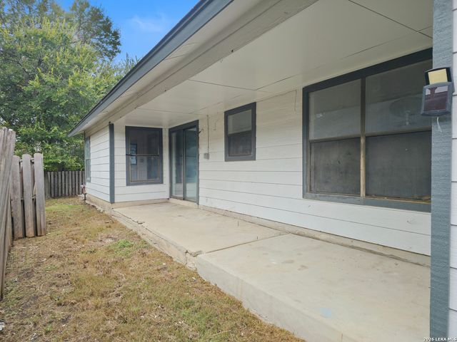 13203 Larkplace Dr, San Antonio, TX 78233