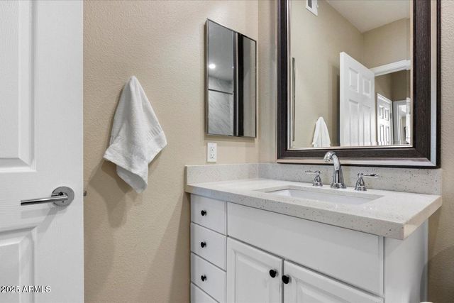 19777 N 76TH Street 1229, Scottsdale, AZ 85255