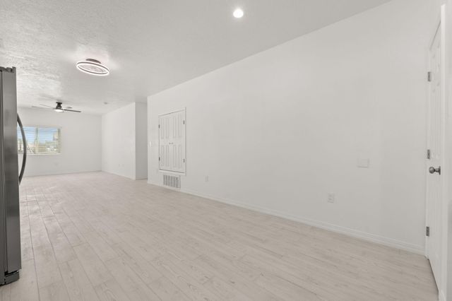 4 Rincon Court, Los Lunas, NM 87031