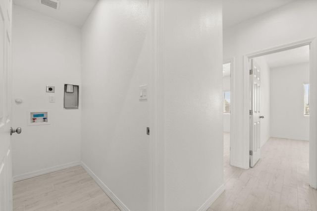 4 Rincon Court, Los Lunas, NM 87031