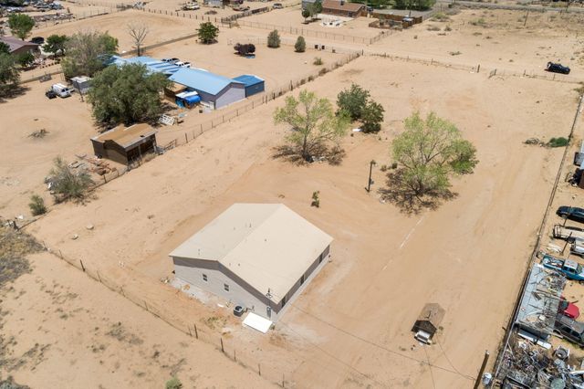 4 Rincon Court, Los Lunas, NM 87031