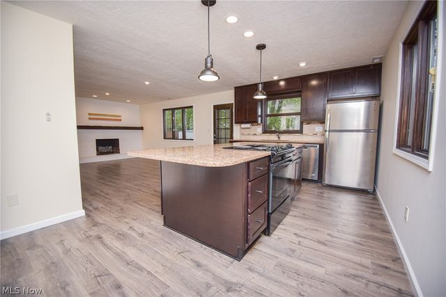 3541 Monte Vista Drive, Brunswick, OH 44212