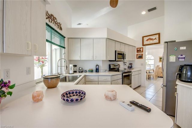 1732 Palaco Grande PKWY, Cape Coral, FL 33904