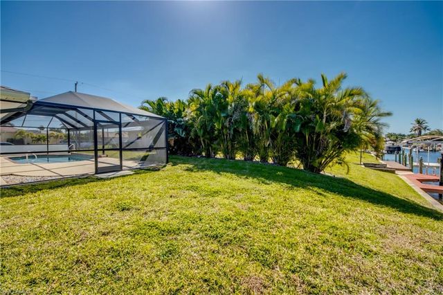 1732 Palaco Grande PKWY, Cape Coral, FL 33904