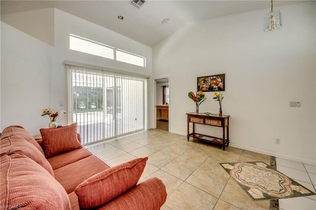 1732 Palaco Grande PKWY, Cape Coral, FL 33904