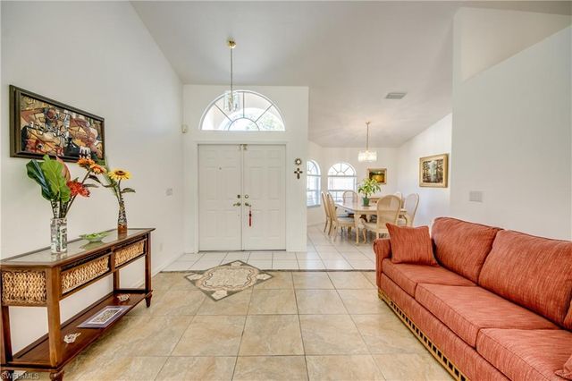 1732 Palaco Grande PKWY, Cape Coral, FL 33904