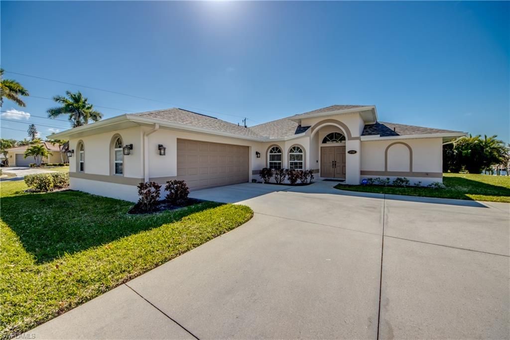 1732 Palaco Grande PKWY, Cape Coral, FL 33904