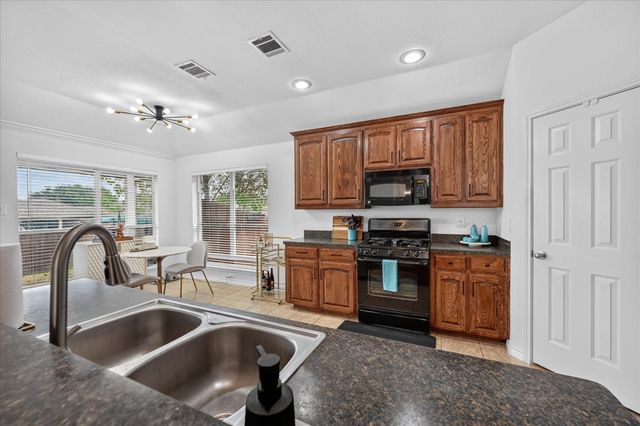 6040 Walleye Drive, Fort Worth, TX 76179