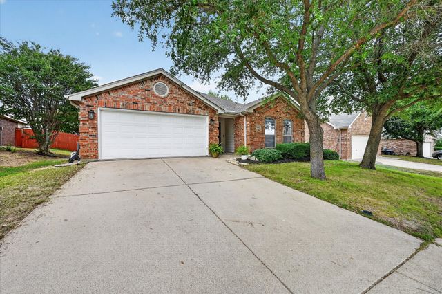6040 Walleye Drive, Fort Worth, TX 76179