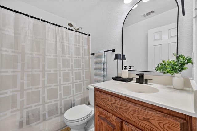 6040 Walleye Drive, Fort Worth, TX 76179