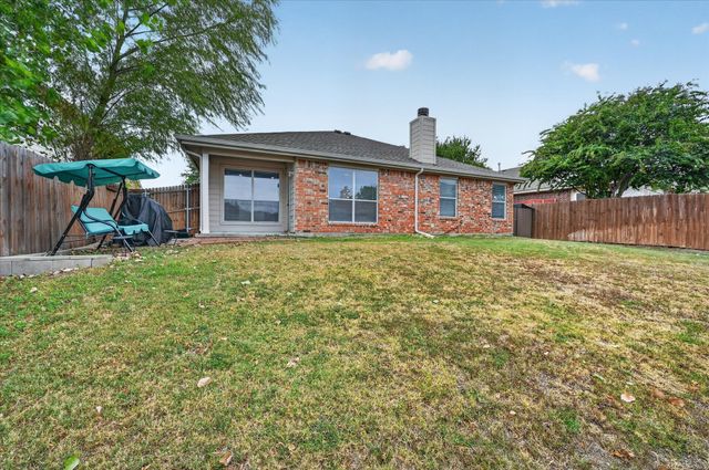 6040 Walleye Drive, Fort Worth, TX 76179