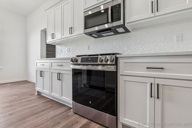 10416 E 132nd Street S, Bixby, OK 74008