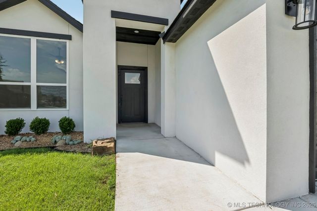 10416 E 132nd Street S, Bixby, OK 74008