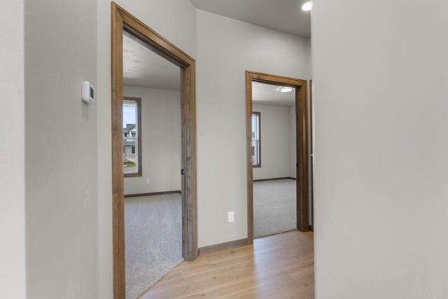 N8870 KILLARNEY WAY, Menasha, WI 54952