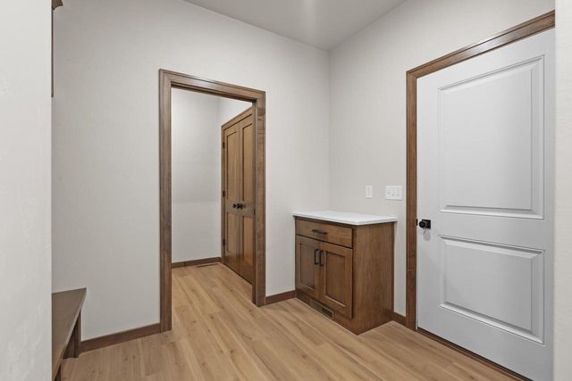 N8870 KILLARNEY WAY, Menasha, WI 54952