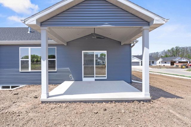N8870 KILLARNEY WAY, Menasha, WI 54952