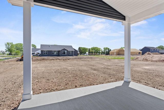 N8870 KILLARNEY WAY, Menasha, WI 54952