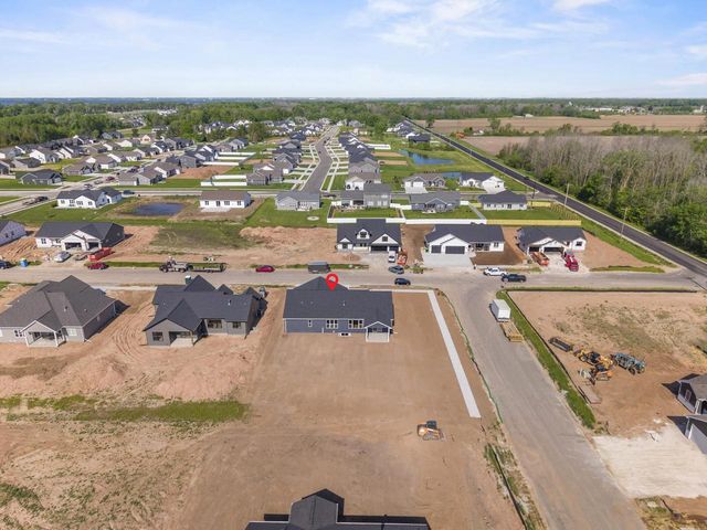 N8870 KILLARNEY WAY, Menasha, WI 54952
