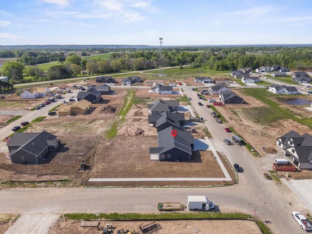 N8870 KILLARNEY WAY, Menasha, WI 54952