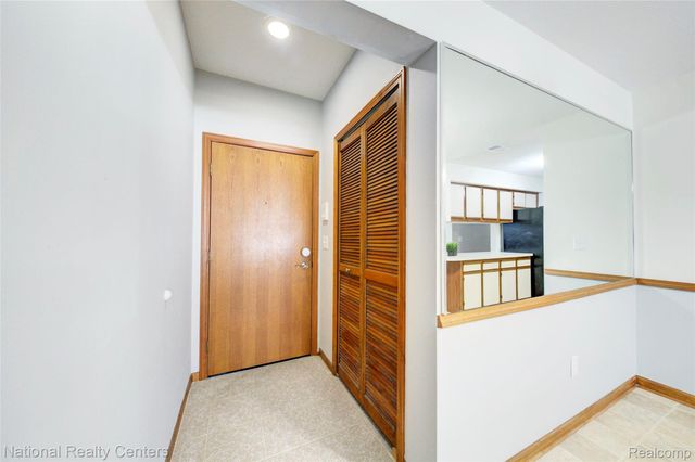 1465 Shoemaker Drive 107, Westland, MI 48185