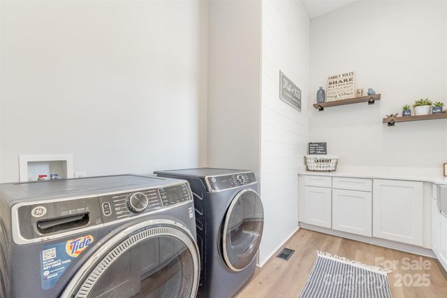 8306 Rolling Fields Road, Mint Hill, NC 28227