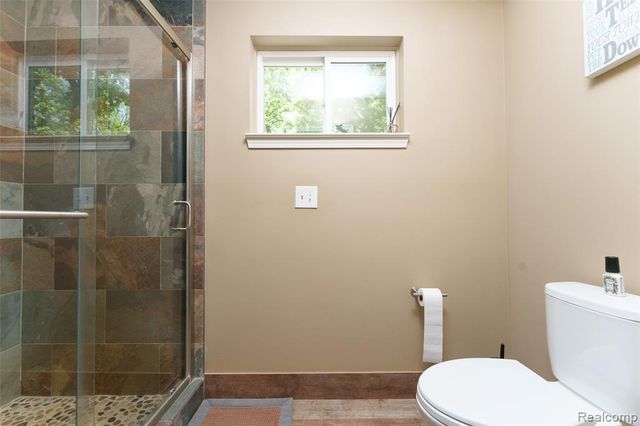 2172 Devonshire Road, Bloomfield Hills, MI 48302