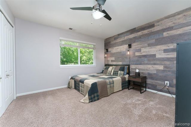 2172 Devonshire Road, Bloomfield Hills, MI 48302