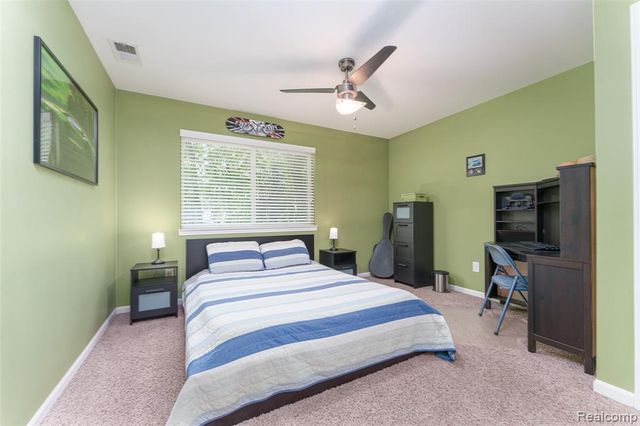 2172 Devonshire Road, Bloomfield Hills, MI 48302