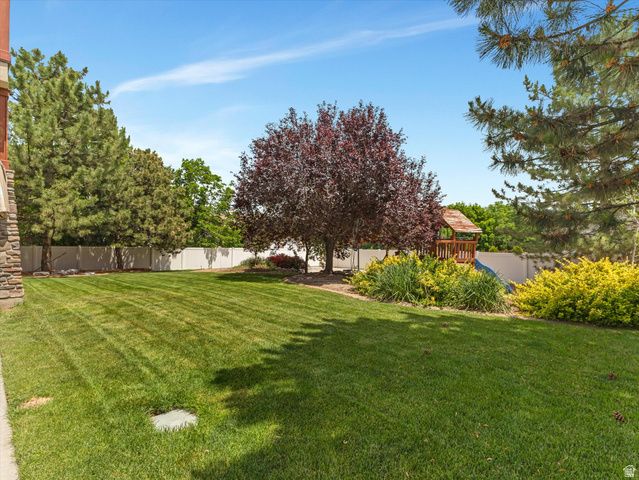 11309 S GREEN GRASS CT, South Jordan, UT 84095